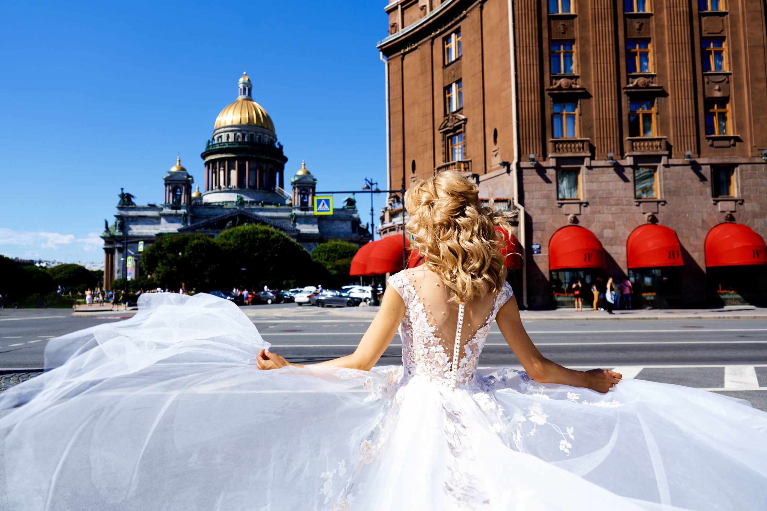 Свадебная фотосессия на Исаакиевской площади