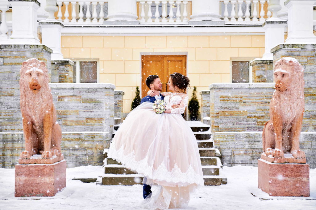 Свадебная фотосессия в Пушкине. Свадьба зимой. Зимняя свадьба.